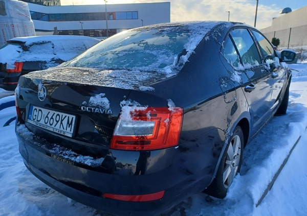 Skoda Octavia cena 34000 przebieg: 208000, rok produkcji 2015 z Gdańsk małe 29